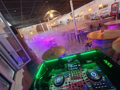 AU BAR A PIZZ, BY RIDERS PIZZA, THE RIDERS PUB