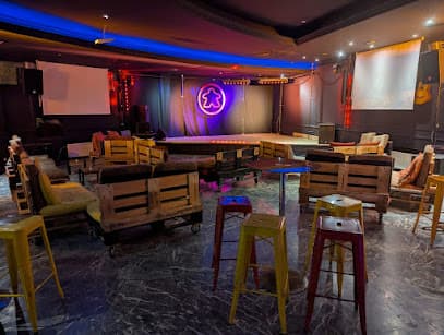 Meeple Bar à Jeux - Maurepas