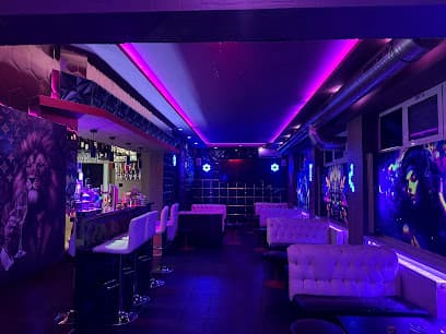 The Royal lounge &Baco's Cocktail Bar