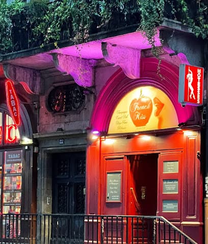 Bar à champagne et bar à hôtesses Le French Kiss